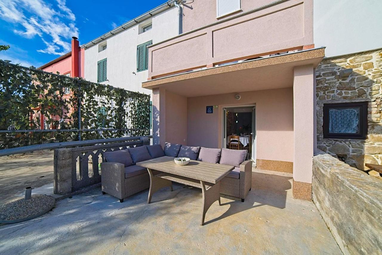 Holiday House Rab Kampor Kültér fotó