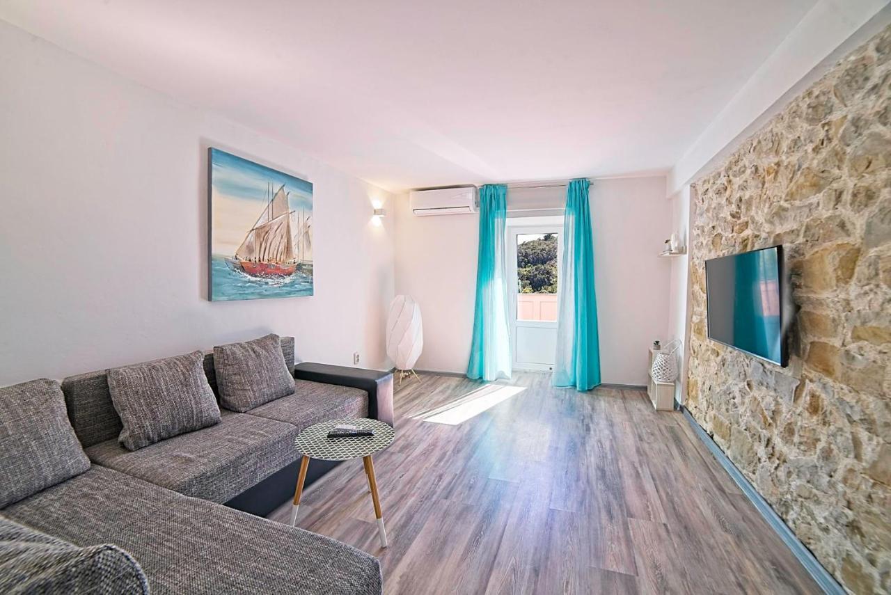 Holiday House Rab Kampor Kültér fotó